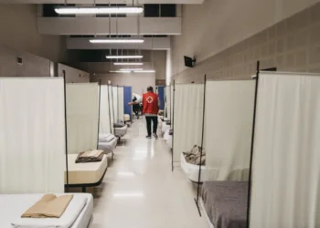 Cerca de 500 personas permanecen en albergues en el Horta Sud debido a la DANA