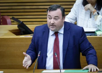 VOX exige la restitución de la Cruz del Ribalta y acusa al tripartito de Castellón de sectarismo ideológico 4 VOX exige la restitución de la Cruz del Ribalta y acusa al tripartito de Castellón de sectarismo ideológico