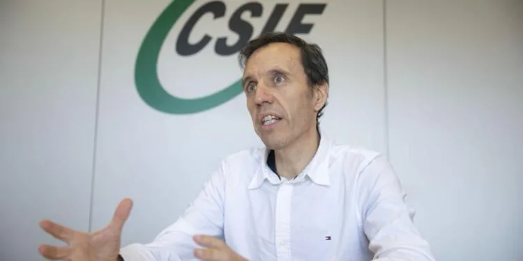 CSIF Educación solicita apoyo inmediato para docentes y alumnos afectados por la catástrofe en la Comunidad Valenciana 1 CSIF Educación solicita apoyo inmediato para docentes y alumnos afectados por la catástrofe en la Comunidad Valenciana