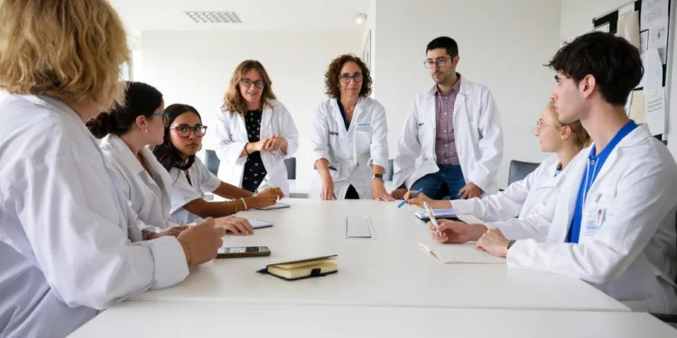 La Fe y el Clínico lideran una línea innovadora para formar en Salud Mental a los futuros médicos 1 La Fe y el Clínico lideran una línea innovadora para formar en Salud Mental a los futuros médicos