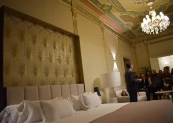 La Comunidad Valenciana bate su récord histórico de pernoctaciones hoteleras en el verano de 2024