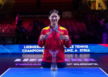 María Xiao hace historia en Europa: oro en mixtos y bronce individual en tenis de mesa