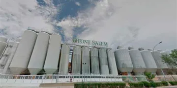 De la cerveza al té: Damm ultima un acuerdo con Nestlé para fabricar Nestea en su planta de Font Salem en Valencia