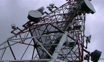 Falta de cobertura móvil en municipios de la Huerta Sur y zonas rurales de Castellón tras la DANA: operadoras activan planes de emergencia