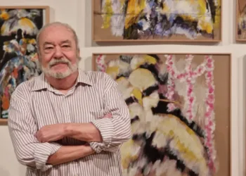 Unas mil personas visitan la muestra antológica de Armando Serra