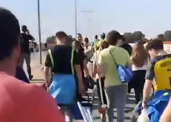 La solidaridad de los valencianos no tiene límites: caravanas de ayuda ciudadana a las zonas afectadas