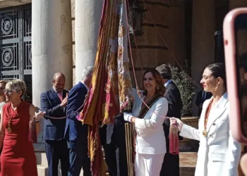 Catalá deja fuera de la Provessó del 9 d'Octubre al Patronato de la Real Acadèmia de Cultura Valenciana