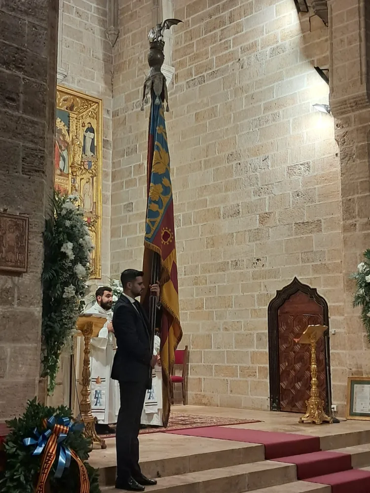 Lo Rat Penat marca l’inici del 9 d’Octubre en el Te Deum en el Puig i l’entrega del premi «Crit Valencià de l’Any»