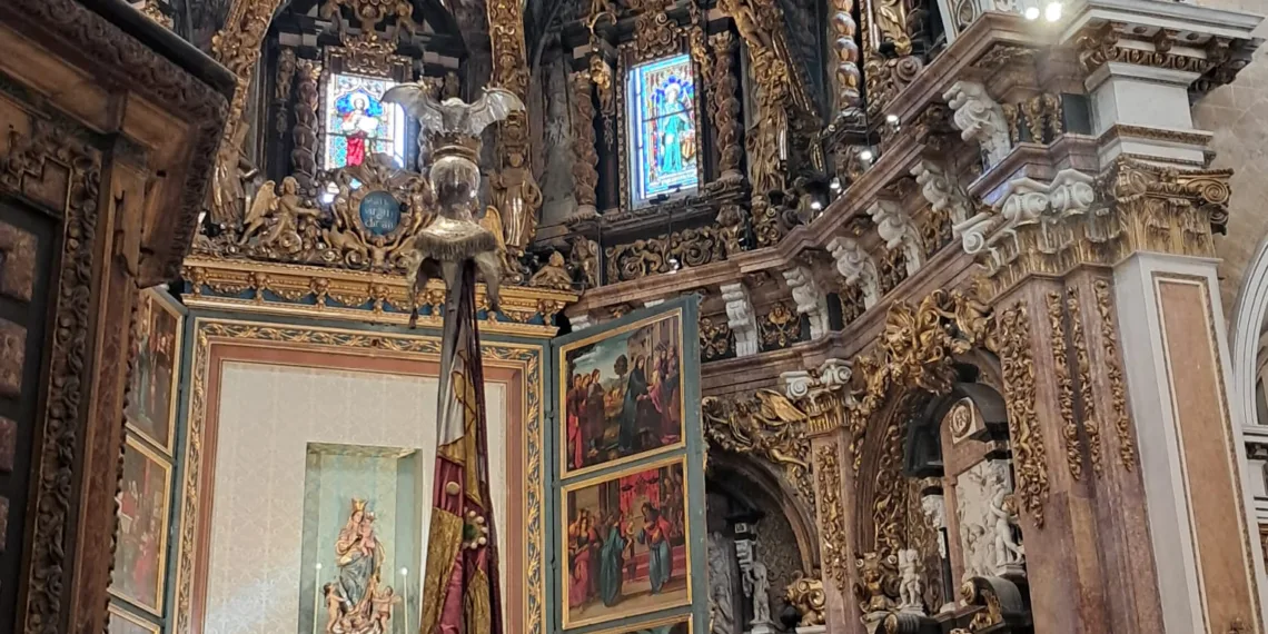 La procesión cívica más lenta y larga que se recuerda 1 La procesión cívica más lenta y larga que se recuerda