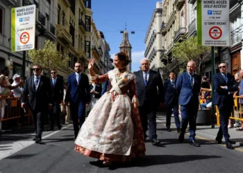 Lo Rat Penat celebra el 9 d'Octubre recordant a Ausias March i Francesc de Vinatea.