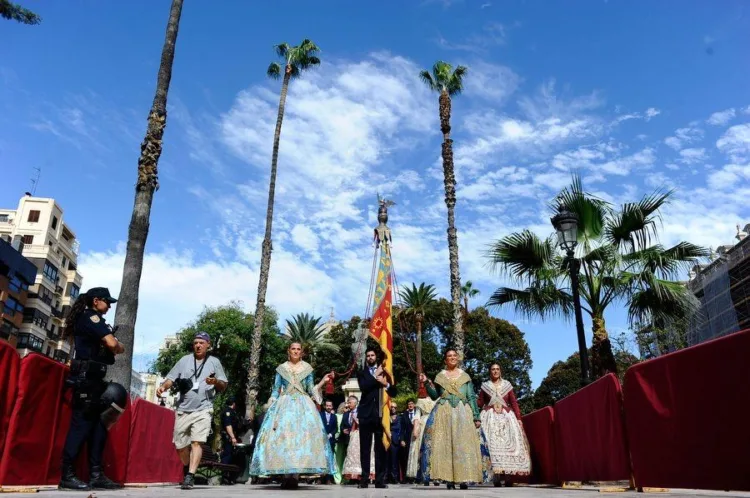 Lo Rat Penat celebra el 9 d’Octubre recordant a Ausias March i Francesc de Vinatea