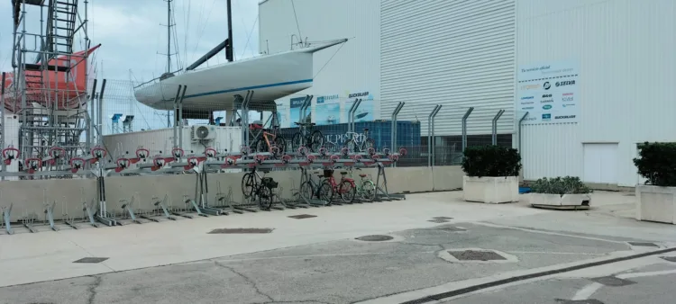 La Federación vecinal denuncia el incumplimiento del planeamiento urbanístico vigente por las antiguas bases de la Copa América