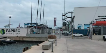 La Federación vecinal denuncia el incumplimiento del planeamiento urbanístico vigente por las antiguas bases de la Copa América