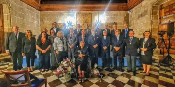 El poble valencià li rendix homenage a l'historiadora Ampar Cabanes Pecourt