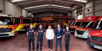 Catalá saca a licitación un contrato de mantenimiento de los vehículos de bomberos tras conocerse el fallo en el incendio de Campanar