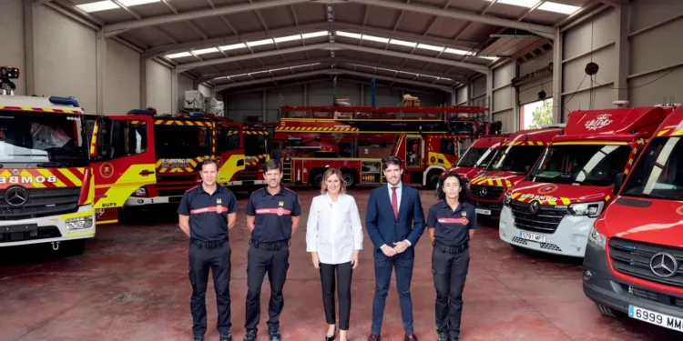 Catalá saca a licitación un contrato de mantenimiento de los vehículos de bomberos tras conocerse el fallo en el incendio de Campanar 1 Catalá saca a licitación un contrato de mantenimiento de los vehículos de bomberos tras conocerse el fallo en el incendio de Campanar