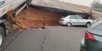 Infraestructuras básicas afectadas: Puentes y viaductos destrozados. Vias de tren arrasadas