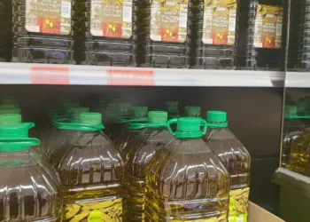 El IVA del aceite de oliva se fija en un 2% hasta final de año: qué implica para los consumidores