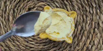 Ajoaceite Cremoso con Huevos Cocidos: ¡La Salsa que Nunca Falla!