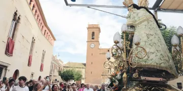 La imagen peregrina de la Virgen de los Desamparados visita Alfara del Patriarca