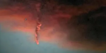 Extraño fenómeno en Canet de Berenguer: Un avistamiento en el cielo desafía toda lógica