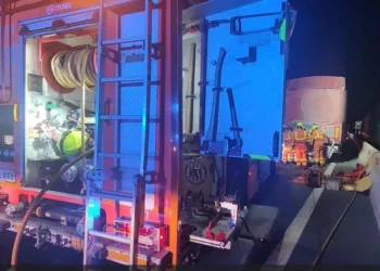 Accidente mortal en la A-7: un conductor pierde la vida al colisionar con un camión en Paterna