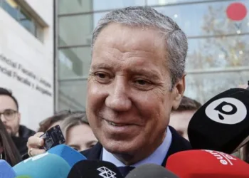 La Audiencia de Valencia condena al ex presidente de la Generalitat Eduardo Zaplana a 10 años por el Caso Erial 1 La Audiencia de Valencia condena al ex presidente de la Generalitat Eduardo Zaplana a 10 años por el Caso ErialLa Audiencia de Valencia condena al ex presidente de la Generalitat Eduardo Zaplana a 10 años por el Caso Erial