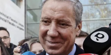 La Audiencia de Valencia condena al ex presidente de la Generalitat Eduardo Zaplana a 10 años por el Caso ErialLa Audiencia de Valencia condena al ex presidente de la Generalitat Eduardo Zaplana a 10 años por el Caso Erial