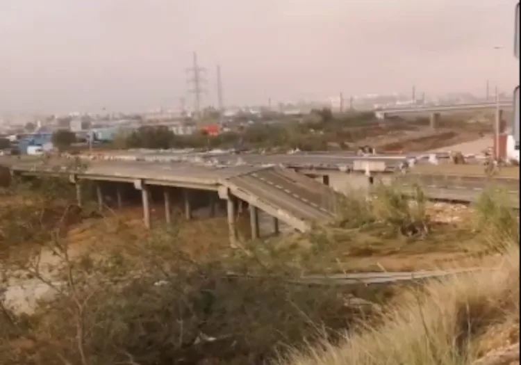 Infraestructuras básicas afectadas: Puentes y viaductos destrozados. Vias de tren arrasadas