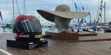 El Circuit llega a Valencia con una exposición de cascos gigantes en su 25 aniversario