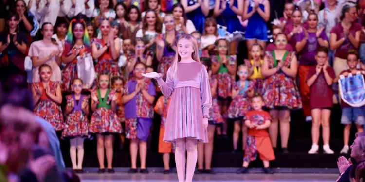 XXXVIII edición del Concurso de Playbacks infantiles organizado por Junta Central Fallera 1 XXXVIII edición del Concurso de Playbacks infantiles organizado por Junta Central Fallera