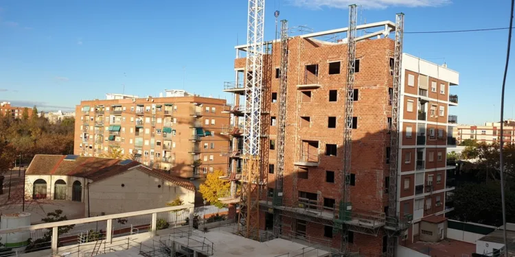 Valencia invierte en vivienda social: AUMSA destina 8 millones para construir 90 pisos protegidos en Quatre Carreres