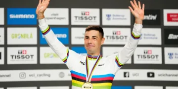 Sebastián Mora, el Fórmula 1 de los Pedales: Gana el Mundial de Puntuación por un Punto y Se Lleva la Oro-Medal