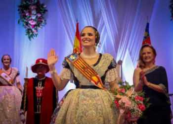 Torrent exalta a Alicia Moreno Jiménez como su Fallera Mayor 2025
