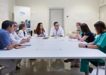 El Hospital La Fe impartirá cursos de soporte vital básico a los estudiantes de la Universitat Politècnica de València