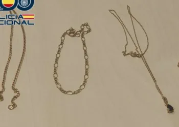 Detenida en Paterna una limpiadora por robar joyas y objetos de valor en las casas donde trabajaba