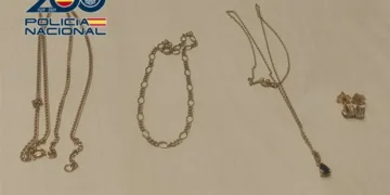 Detenida en Paterna una limpiadora por robar joyas y objetos de valor en las casas donde trabajaba