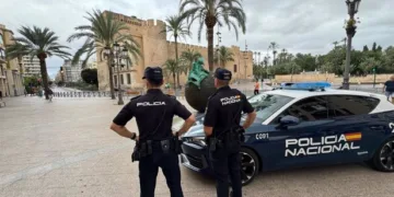 Cinco jóvenes, varios de ellos menores, detenidos por una brutal agresión en la puerta de una discoteca en Elig