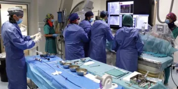 El Hospital La Fe de Valencia alcanza el hito del implante número 1.000 de válvula aórtica sin cirugía abierta