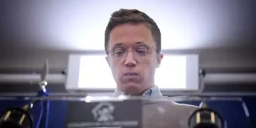 Íñigo Errejón se retira de la política: los motivos tras su renuncia y reflexión sobre salud mental y patriarcado