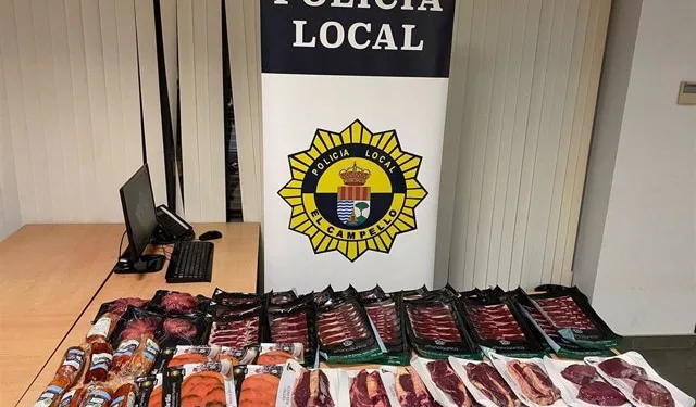 La Policía Local de El Campello recupera alimentos robados en un bar: productos de alta gama valorados en 800 euros 1 La Policía Local de El Campello recupera alimentos robados en un bar: productos de alta gama valorados en 800 euros