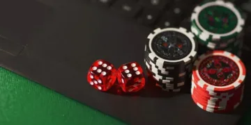 La UPCCA de Manises informa a la juventud ante el auge de la ludopatía