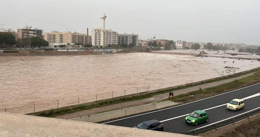 Dejemos el nuevo cauce del rio Turia como está y de renaturalizar