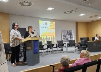 El Hospital Clínico de Valéncia pone en marcha una escuela de pacientes ostomizados