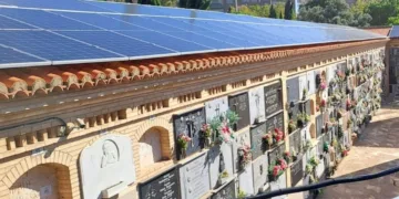 Valencia transforma sus cementerios en la mayor planta fotovoltaica de Europa: Un proyecto pionero de sostenibilidad energética