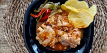 Manitas de Cerdo en Salsa: Un Plato Tradicional de Sabores Intensos