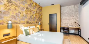 Compromís afirma que la Comisión de Patrimonio certifica la dejadez de Catalá en la protección de la chimenea de la calle Industria