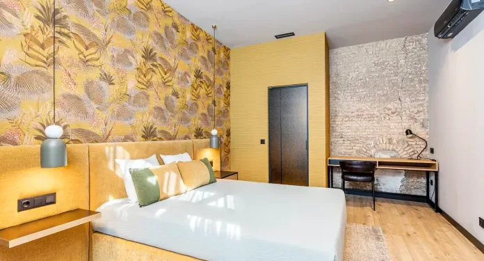 Compromís afirma que la Comisión de Patrimonio certifica la dejadez de Catalá en la protección de la chimenea de la calle Industria