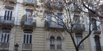 El ayuntamiento comunica al promotor de un hotel que consultar a la Comisión de Patrimonio no le faculta para tener permiso