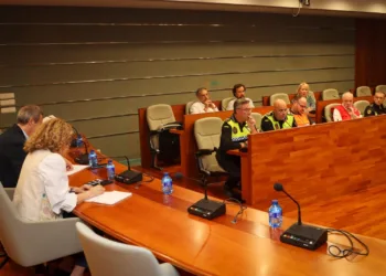 Torrent valorará el estado del puente del Mas del Juge cuando se seque el fango